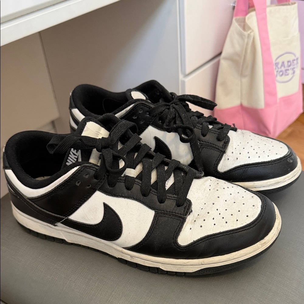 Nike Classic Black and White Low-Tops